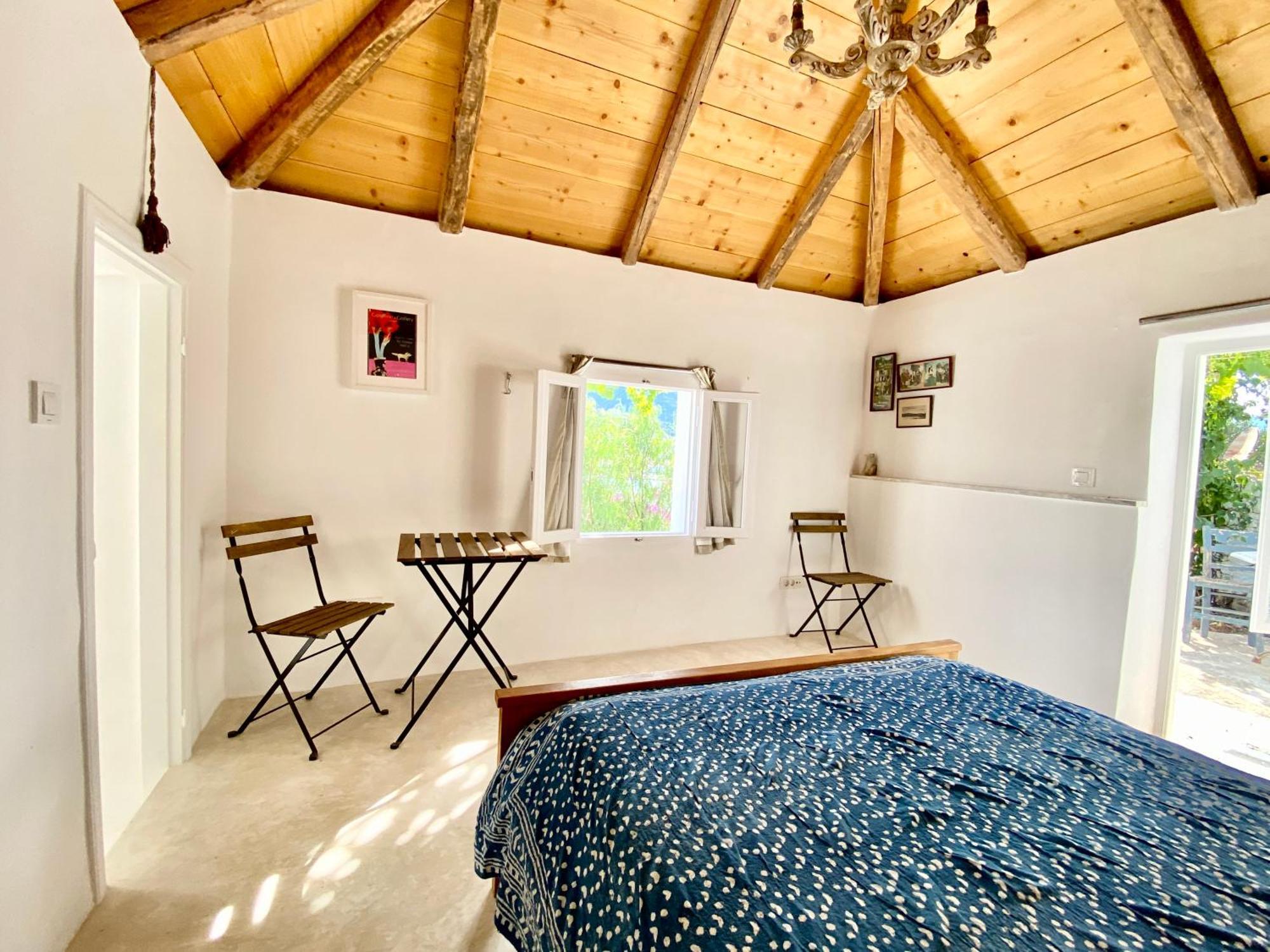 Stylish Vathy Studio With Sea View Kültér fotó